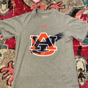 Youth under armor, Auburn Tigers, loose fit T shirt Youth Medium